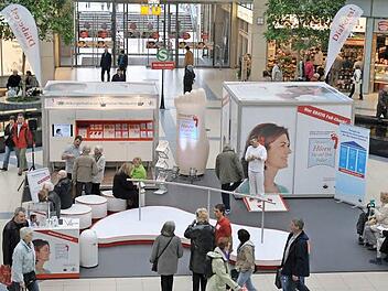 Hilfreiche Tipps zum Thema diabetische Füße gibt es im September in den Erlangen Arcaden. Eine bundesweite Aufklräungsinitiative macht dort Beratungen. Foto: PR