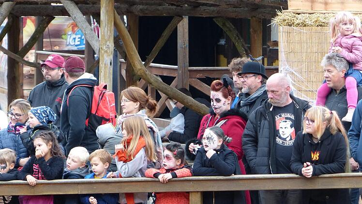 Halloween im Freizeitpark Schloss Thurn Foto: Pauline Lindner