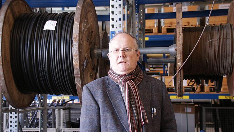 Stadtwerke-Geschäftsführer Manfred Zimmer legt in der Krise den Fokus auf die nötigsten Investitionen.