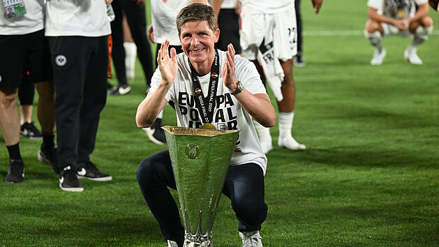 Eintracht Frankfurt: Oliver Glasner erkl&auml;rt den Sensations-Erfolg seiner Eintracht