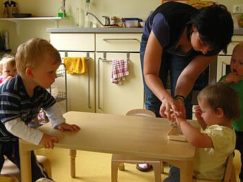 Zum dritten Mal erhebt das Jugendamt den Bedarf an Krippenplätzen in Coburg. Foto: Archiv