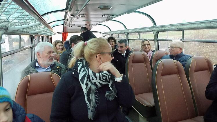 Die Fahrg&auml;ste f&uuml;hlen sich wohl.   Foto: Britta Schnake