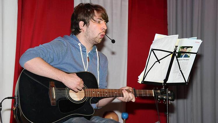 Beim Maßbacher Büttenabend in der Lauertalhalle. Foto: Dieter Britz