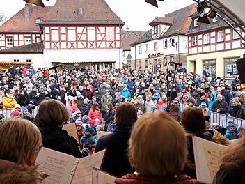 Den letzten Tag gestaltete der Chor Cantus Vox aus Niederndorf  Foto: Richard Sänger