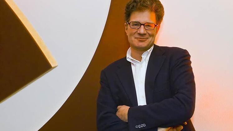 Autor Roger Willemsen, fotografiert von Jürgen Schabel