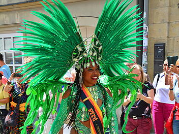 Mehrere Eins&auml;tze bei Samba-Festival - Mann mit illegaler Drohne erwischt