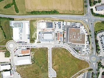 Das Gewerbegebiet Nord. An der Max-Planck-Straße 6 (als Stichstraße zu sehen) wird jetzt bald gebaut.  Foto: Herzo Werke