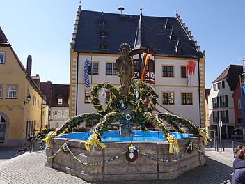 Osterbrunnen schmücken: Ursprung und Bedeutung der Tradition