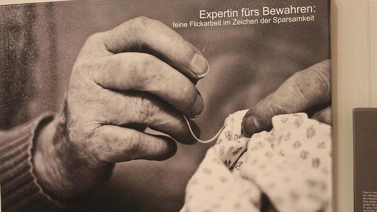 Hände für Sparsamkeit und sparsamen Umgang mit Ressourcen.  Foto: gg