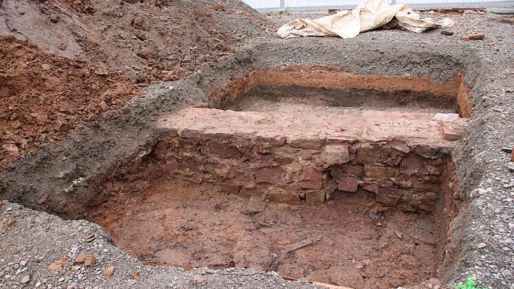 Bilder von der archäologischen Voruntersuchung. Foto: Ralf Ruppert