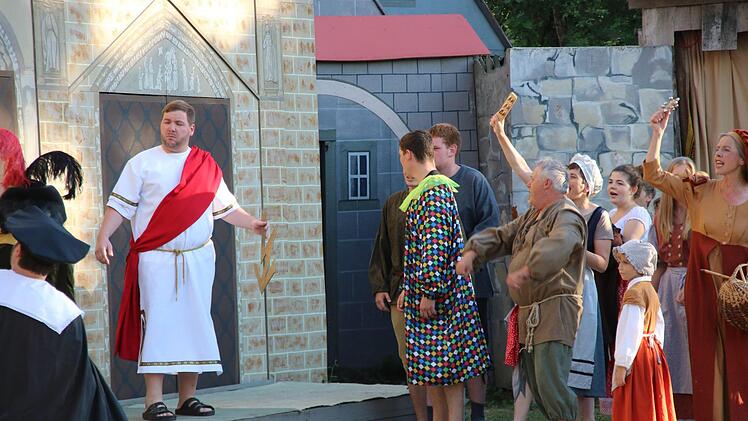 "Der Glöckner von Notre Dame" wurde im Schrimpf'schen Schloss aufgeführt. Foto: Dieter Britz