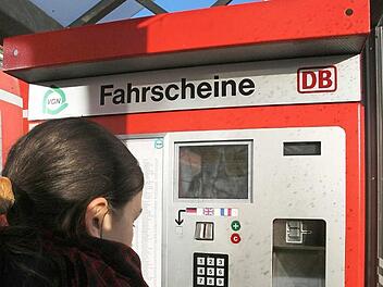 Wer VGN-Tickets zieht, muss tiefer in die Tasche greifen, Die Preise steigen wieder einmal.  Foto: Barbara Herbst