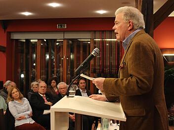 Enoch Freiherr zu Guttenberg bei seinem Vortrag im Schloss Atzelsberg Foto: Karl-Heinz Frank