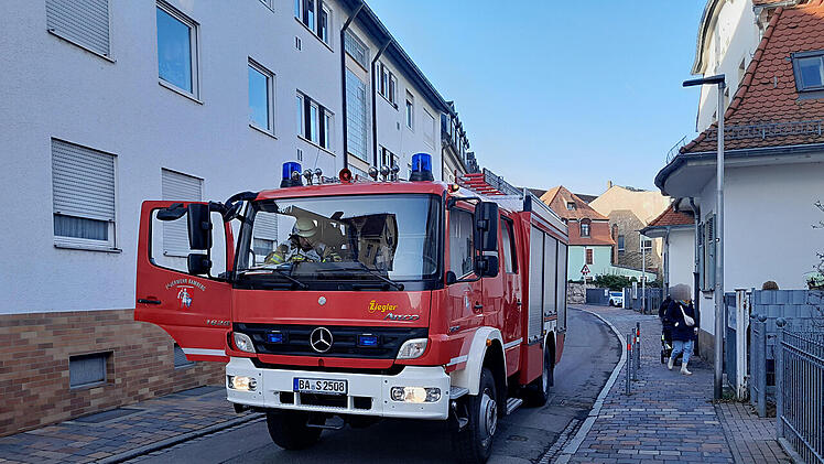 Bamberg: Betreuerinnen bemerken Rauch - Feuer in Kindergarten-Nebengebäude