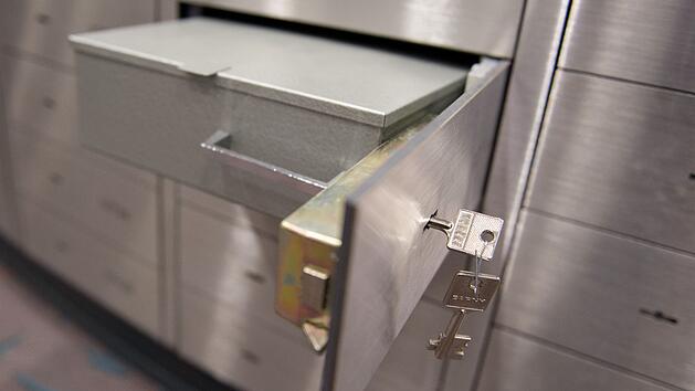 Bankschlie&szlig;fach