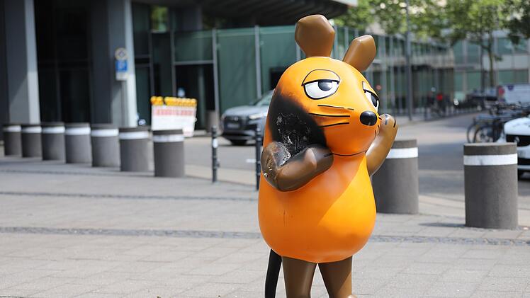 Ermittlungen nach Brandanschlag auf Maus-Figur eingestellt