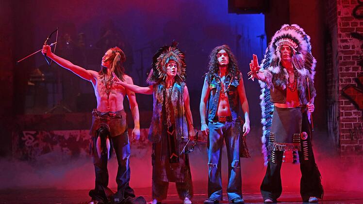 Hair" am Landestheater Coburg Foto: Henning Rosenbusch
