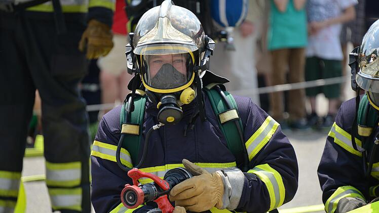 A3 bei Wachenroth: Großeinsatz auf Rastanlage - "eindeutiger Gasgeruch"