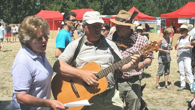 Die Tourband hatte zum Abschluss eigens ein Lied geschrieben.