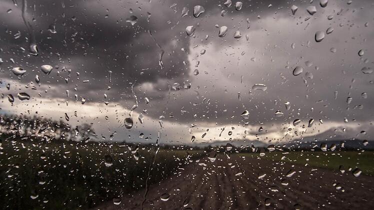 In Franken soll das Wetter wieder schlechter werden. Regenschauer und Wolkendecken ziehen sich durch die ganze Woche. Foto: pexels.com