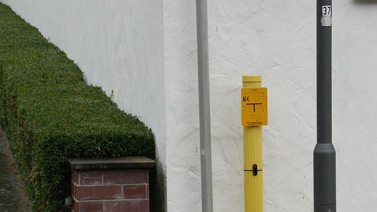 Wie sollen in Roßstadt die Abrechnungs-Abschnitte gebildet werden, etwa hier am Übergang zwischen Brauereistraße und Weinbergstraße? Damit beschäftigte sich der Bauauschuss am Montag. Die Entscheidung über solche Abrechnungs-Angelegenheiten fällt allerdings der Stadtrat. Foto: Weinbeer