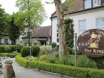 Die "Tradition auf dem Lande" endet nach 145 Jahren: Der Gasthof Krug schließt. Im Gespräch ist eine Wohnanlage für Senioren. Fotos: Barbara Herbst
