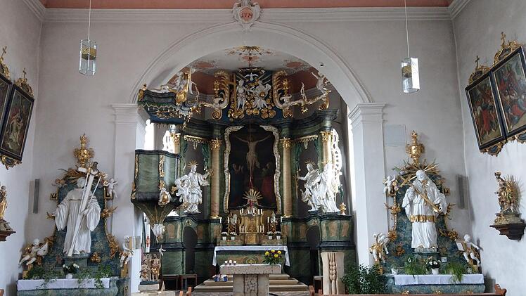 Innenraum der Kirche St. Sebastian  in Autenhausen. Die Kirche wurde ab 1774 errichtet, die Innenausstattung stammt aus dem Jahr 1781. Foto: Simone Bastian