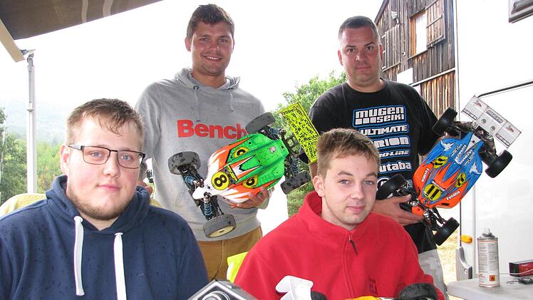 Mit (von links) Daniel Eggersdorfer, Max Zösch, Jonas Bauer und Hajo Sauer waren auch vier Lokalmatadoren des MSC Sand am Start.Ralf Naumann