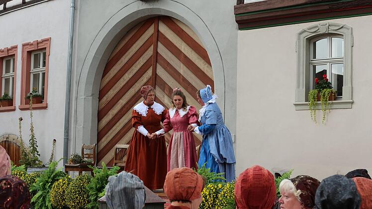 Ottilia (Stefanie Wohlfromm) lebt.  Thomas Malz