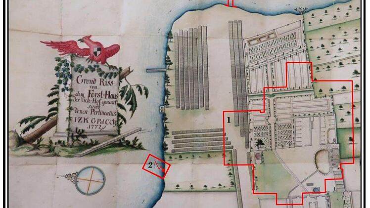 Ein Lageplan aus dem Jahr 1772 zeigt den Bereich zwischen Sutte und Wei&szlig;em Main mit den Lagerstellen des Bauholzes am Wasser. Siegfried Nitsche hat die heutigen Standorte von Stadthalle (1), Turbine (2) und Br&uuml;cke (3) zum besseren Verst&auml;ndnis grafisch eingearbeitet.