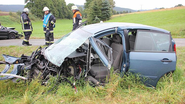 Der Audi wurde total beschädigt.  Foto: Friedwald Schedel