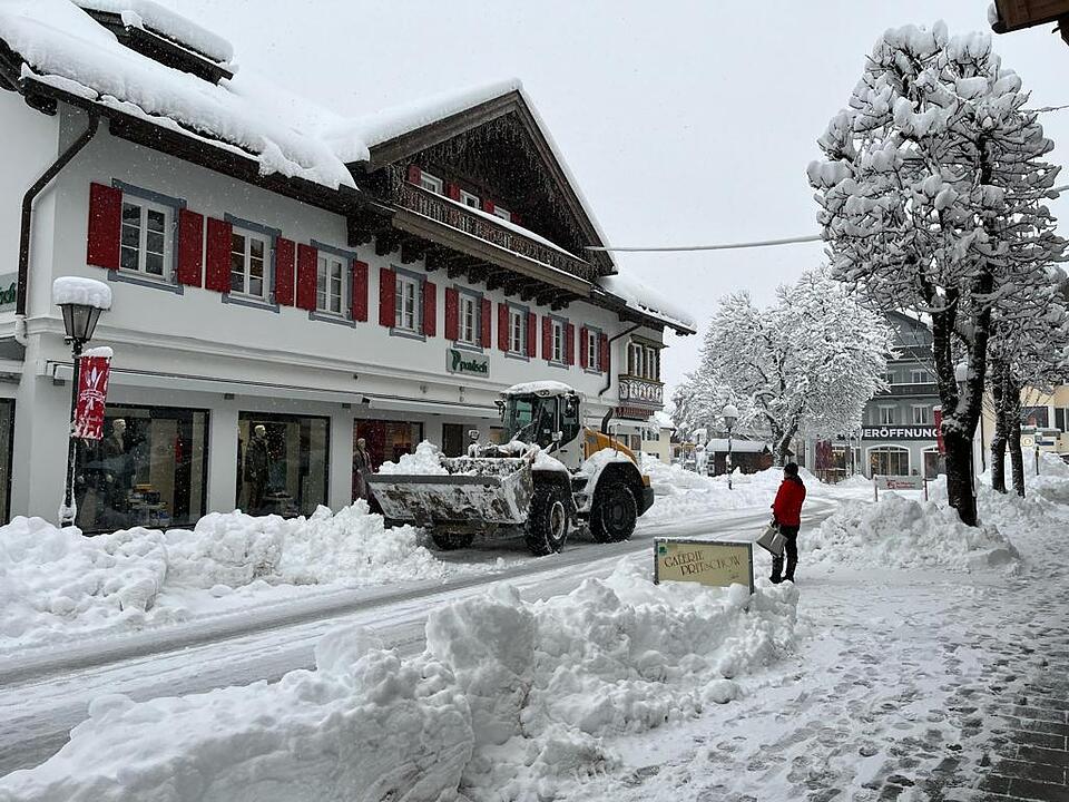 Wintereinbruch in Süddeutschland - Garmisch-Partenkirchen