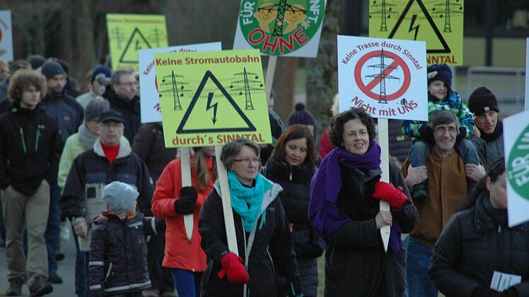Demonstration gegen die Südlink-Stromtrasse in Römershag/Bad Brückenau. Foto: Sebastian Schmitt-Mathea