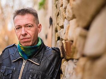 Andreas Lösche hat sich nach der Werbekampagne an die Firma gewandt. Die Plakate seien pietätlos. Foto: Nicolas Armer/dpa