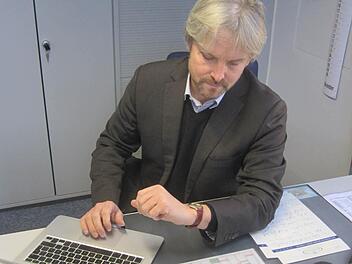 Zum Themenkomplex  Chronobiologie, der Wissenschaft um die Innere Uhr, will Wirtschaftsförderer Michael Wieden eine akademische Einrichtung nach Bad Kissingen holen. Foto: Mäuser