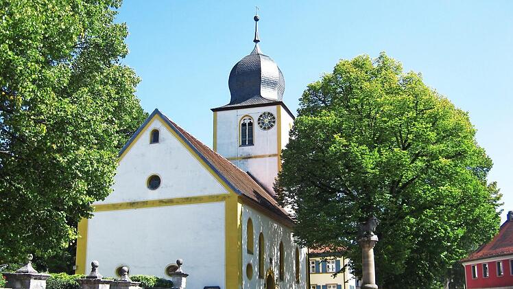 Die St.-Laurentius-Kirche in Walsdorf  Foto: Dieter Grams
