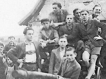 Die Feuerwehrjugend im Jahr 1940. Fotos: privat/Stefan Geiger