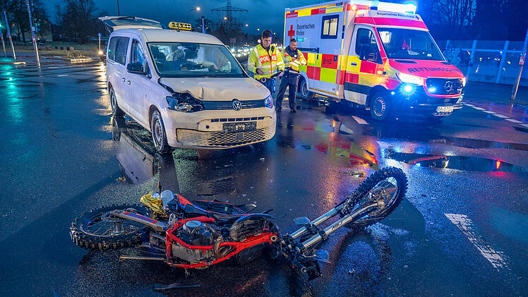 Zwei Verletzte nach Unfall auf Berliner Ring in Bamberg
