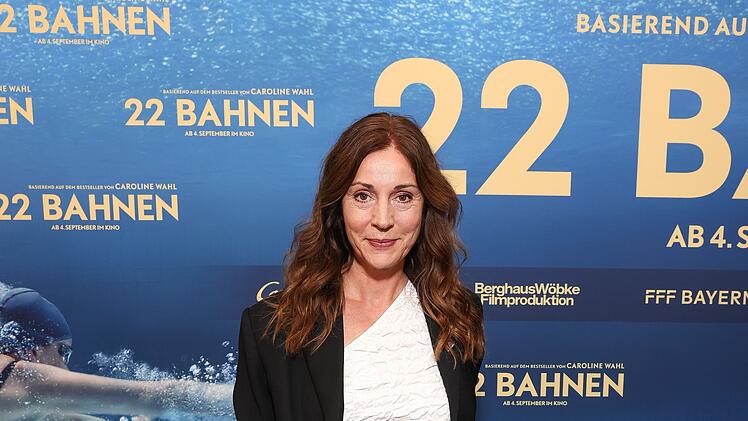 Ulrike C. Tscharre kennt, wie sie selbst sagt, nicht viele Medicals. Nun spielt sie selbst in einer Art Krankenhausserie. Was "David und Goliath" auszeichnet, erklärt sie im Interview anlässlich des Starts der geplanten Reihe am Mittwoch, 24. September, um 20.15 Uhr, im Ersten (bereits ab 17. September in der Mediathek).