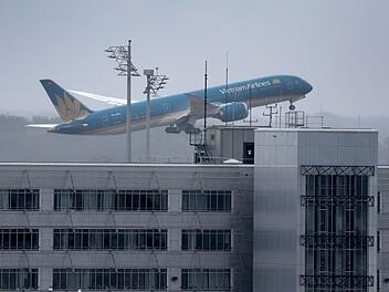 Nach Zwischenfall beim Start eines Flugzeugs von Vietnam Airlines