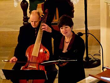 Nele Gramß und Matthias Müller konzertierten mit dem Ensemble Movimento in Elsa.Fotos: Jochen Berger