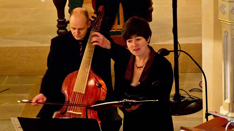 Nele Gramß und Matthias Müller konzertierten mit dem Ensemble Movimento in Elsa.Fotos: Jochen Berger