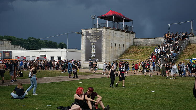 Unwetter bei Rock im Park 2022: Gewitter und Starkregen angekündigt