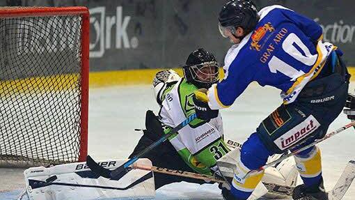 Ronny Glaser reagierte hier stark gegen Kaltenhauser, zwei Gegentore nahm der Golaie aber auf seine Kappe. Fotos: Picturedreams
