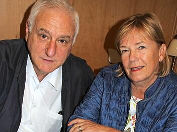 Professor Peter Rosenberg und Barbara Gemeinhardt möchte die Musiktage Ebern als jährliches Veranstaltungsangebot, ähnlich wie die Musik- und Kneipennacht, nur mit anderer Zielgruppe etablieren. Foto: Ralf Kestel