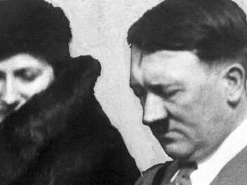 Adolf Hitler ist noch immer Ehrenbürger in Marktschorgast. Foto: dpa/lby