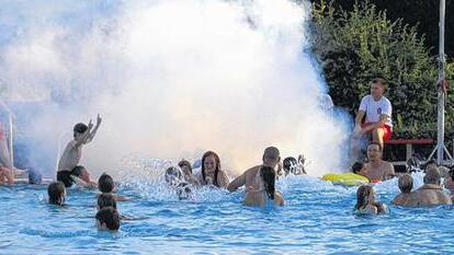 Freibad brodelte bei der Wasserdisco