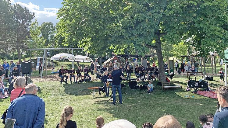 Spiel und Spa&szlig; beim Oerlenbacher Familientag