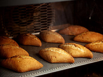 Strom sparen beim Aufbacken: Die besten Tipps f&uuml;r frische Br&ouml;tchen