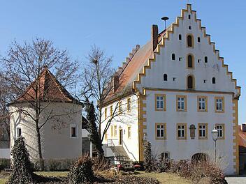 Umfangreicher und teurer als ursprünglich gedacht wird die Sanierung von Schloss Trunstadt. 722 000 Euro müssen dafür im laufenden Jahr im Haushalt bereitgestellt werden. Foto: Archiv/Michael Gründel
